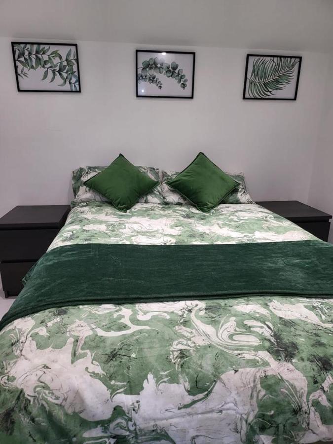 Fancy Basement Flat B Apartman London Kültér fotó