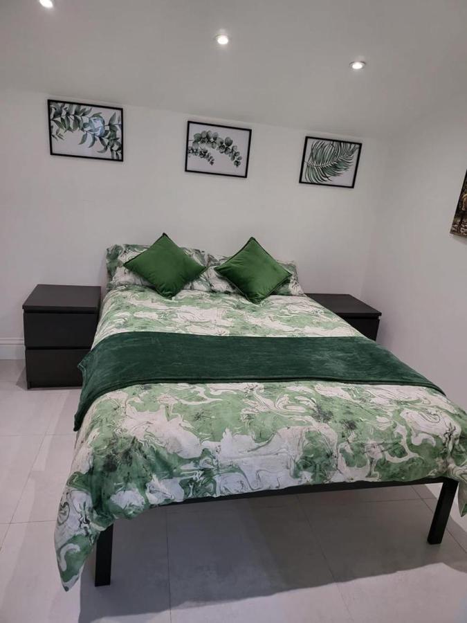 Fancy Basement Flat B Apartman London Kültér fotó