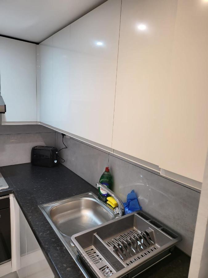 Fancy Basement Flat B Apartman London Kültér fotó