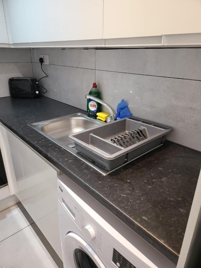 Fancy Basement Flat B Apartman London Kültér fotó