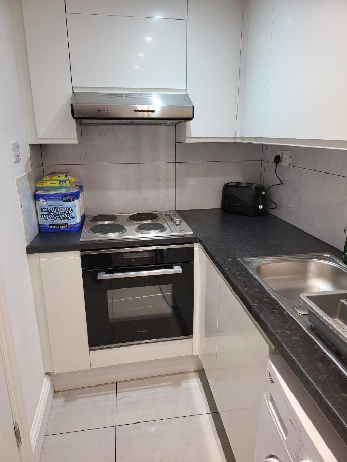 Fancy Basement Flat B Apartman London Kültér fotó